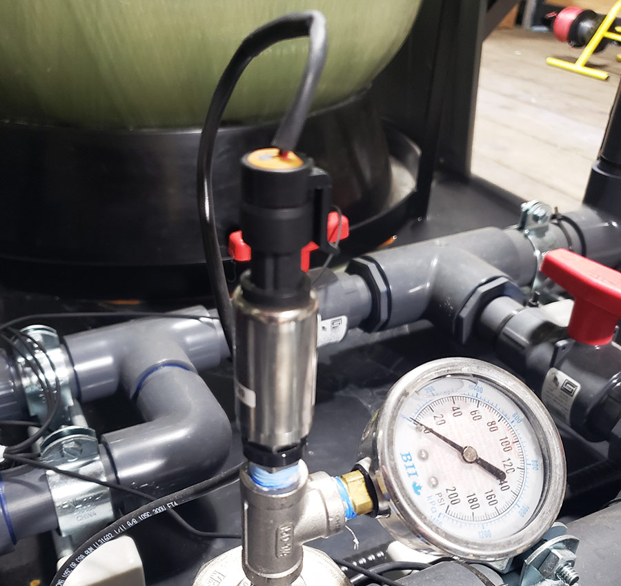 Water Pipes With Pressure Gauge